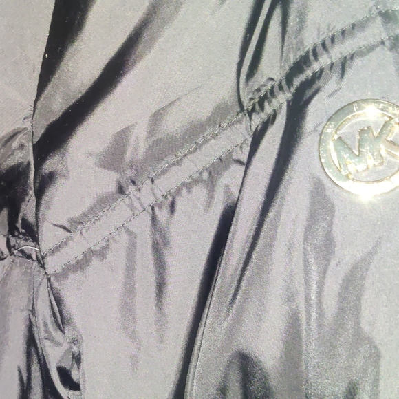 Michael Kors BLACKOUT quilted long puffer - Picture 3 of 7